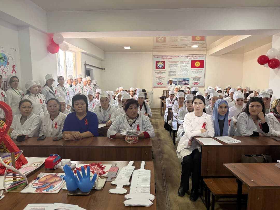 Каракольский медицинский колледж им.акад.И.Ахунбаева